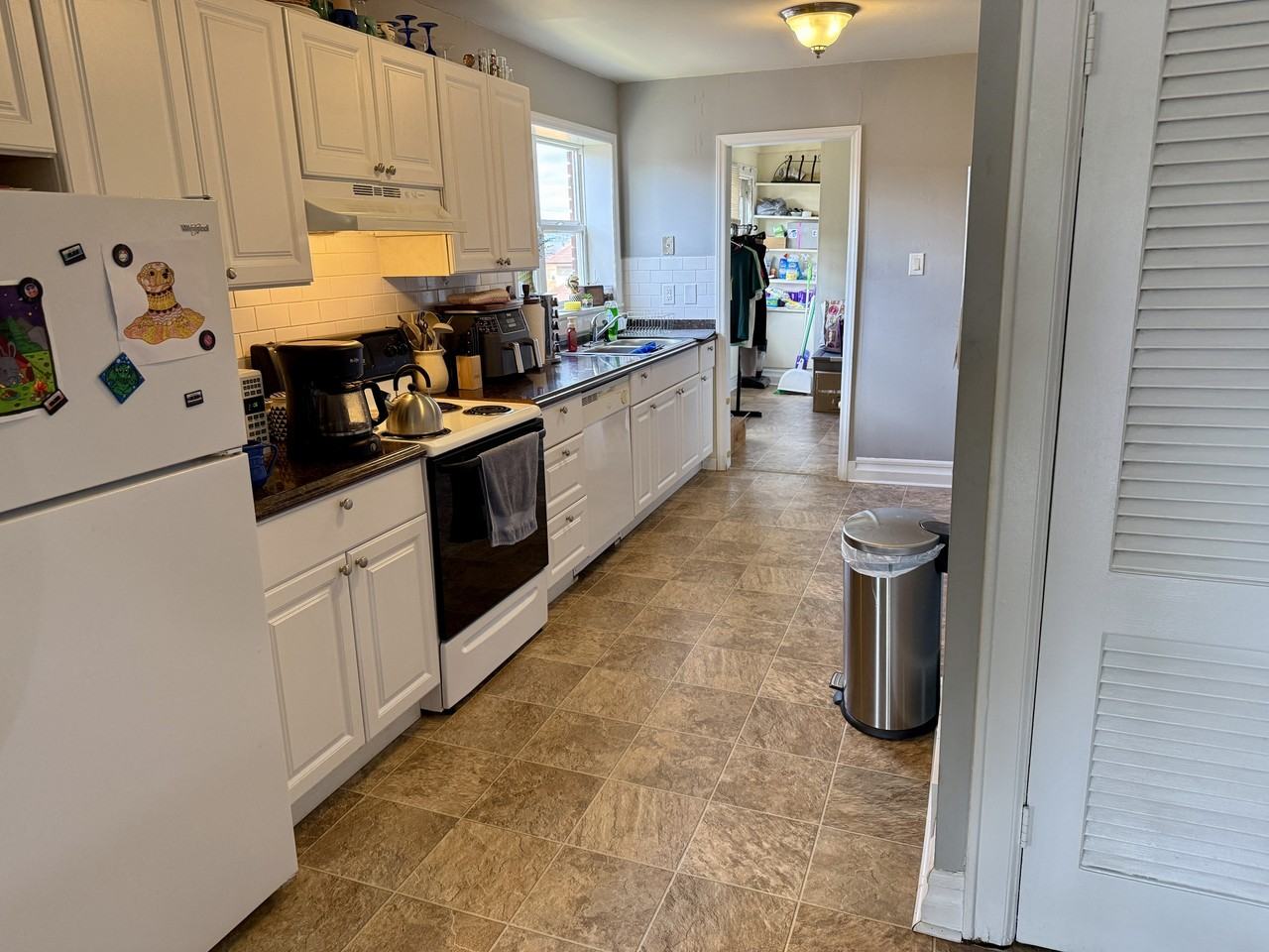 908 9th Ave #3 - Photo 4 of 8