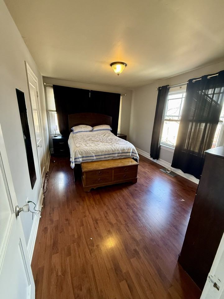 908 9th Ave #3 - Photo 6 of 8