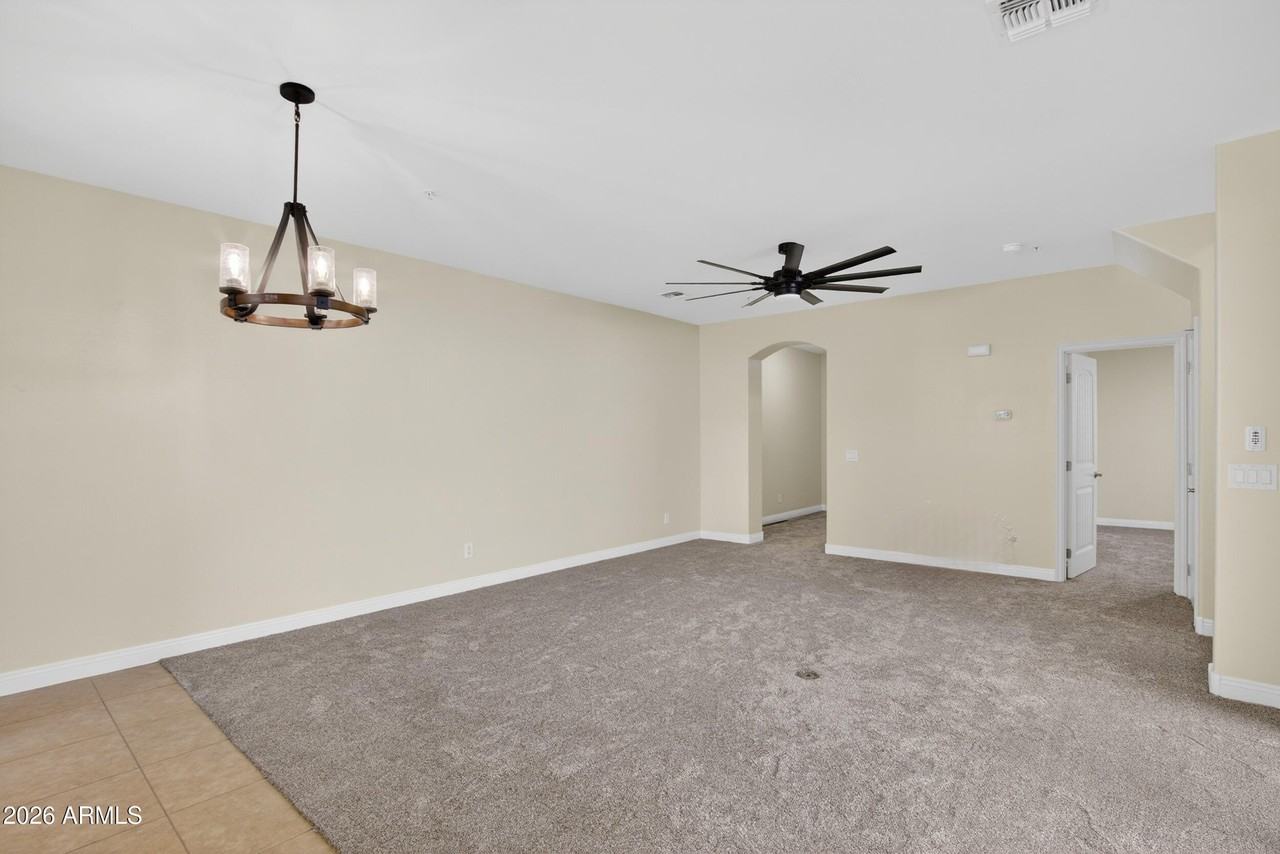 20937 W White Rock Rd - Photo 6 of 28