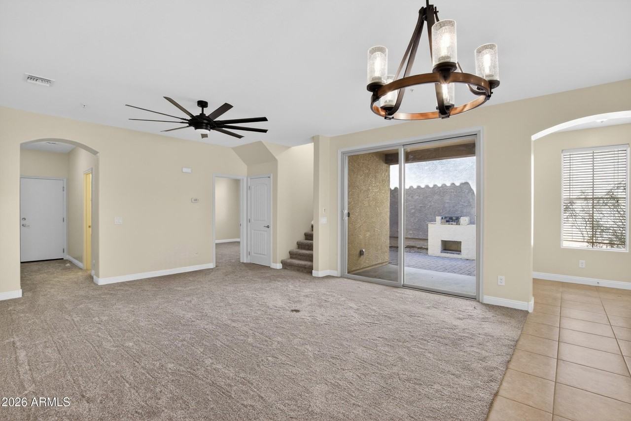 20937 W White Rock Rd - Photo 7 of 28