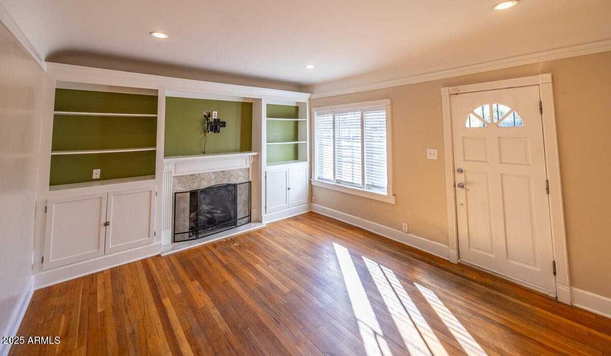 918 E Whitton Ave - Photo 4 of 13