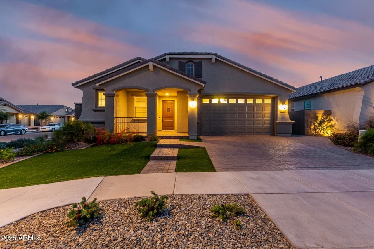 23670 N 160th Ct - Photo 2 of 47