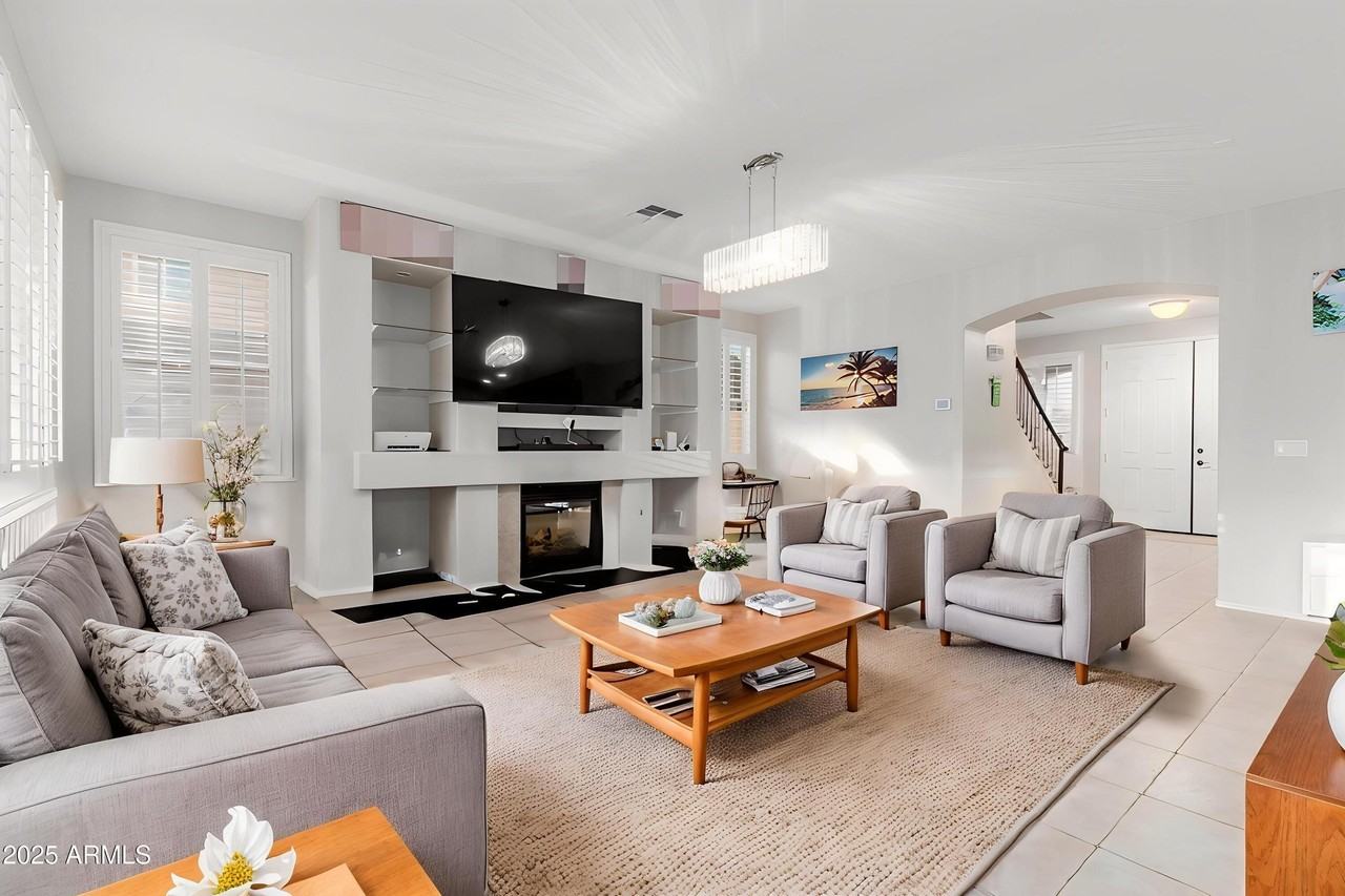 22478 N 78th Ln - Photo 7 of 50