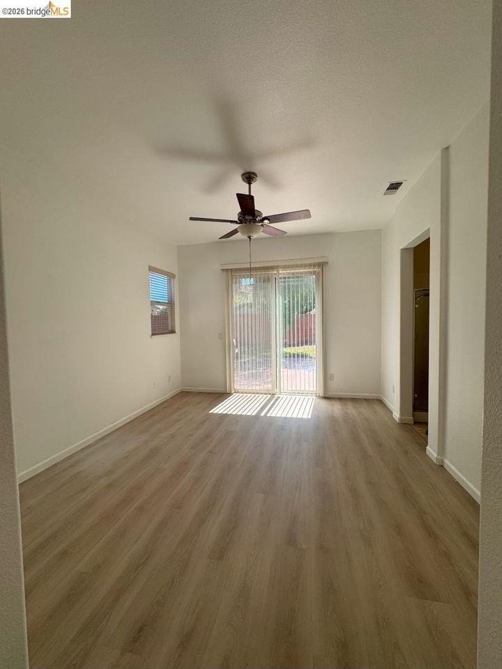 2638 Breaker Way - Photo 3 of 22