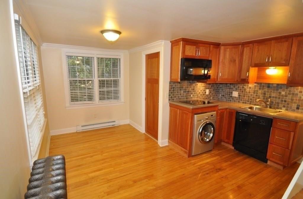 37 Perrin Apt #4 Street - Photo 2 of 7
