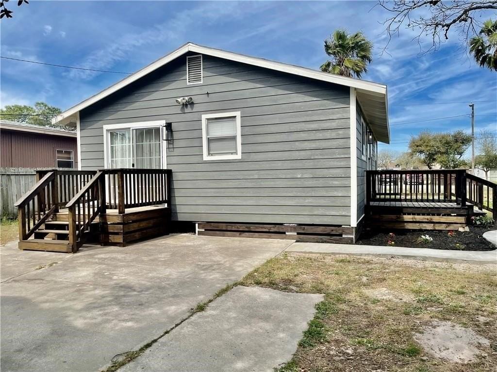 3729 Lynda Lee Dr - Photo 2 of 11