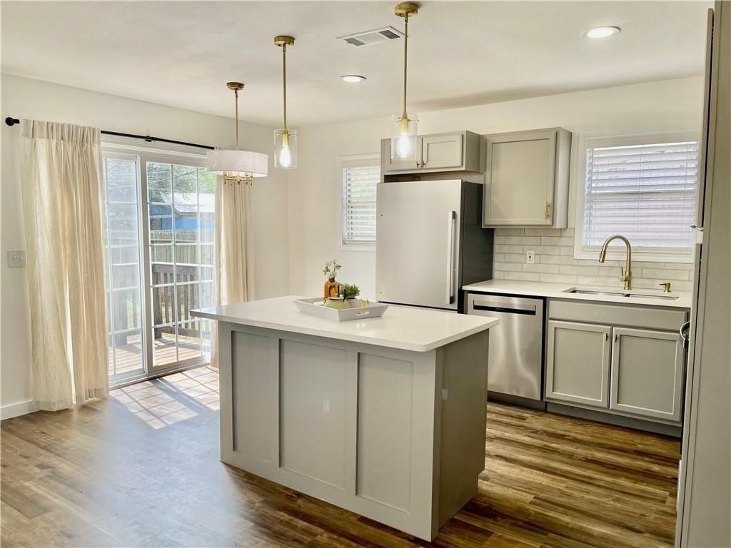 3729 Lynda Lee Dr - Photo 4 of 11