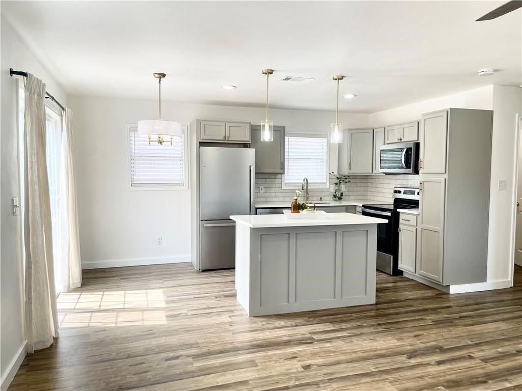 3729 Lynda Lee Dr - Photo 5 of 11