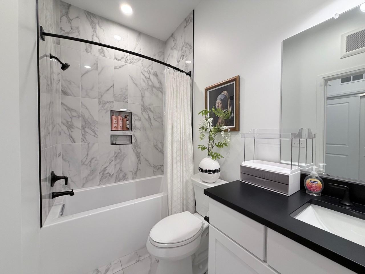 6640 Mooney St Unit 203 - Photo 6 of 26