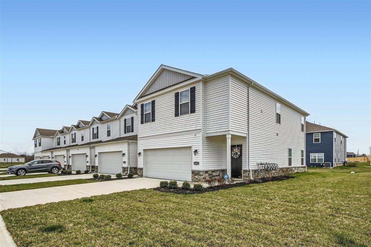 1477 Cardinez Way - Photo 2 of 25