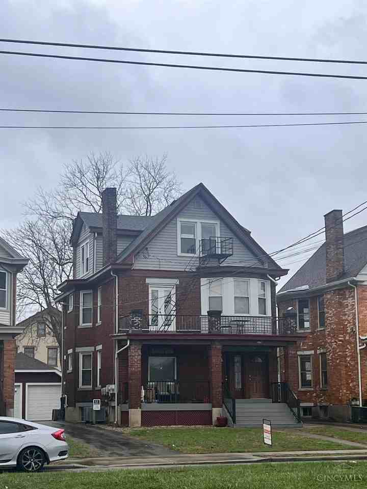 2417 Park Ave Apt 3 #3 - Photo 2 of 31