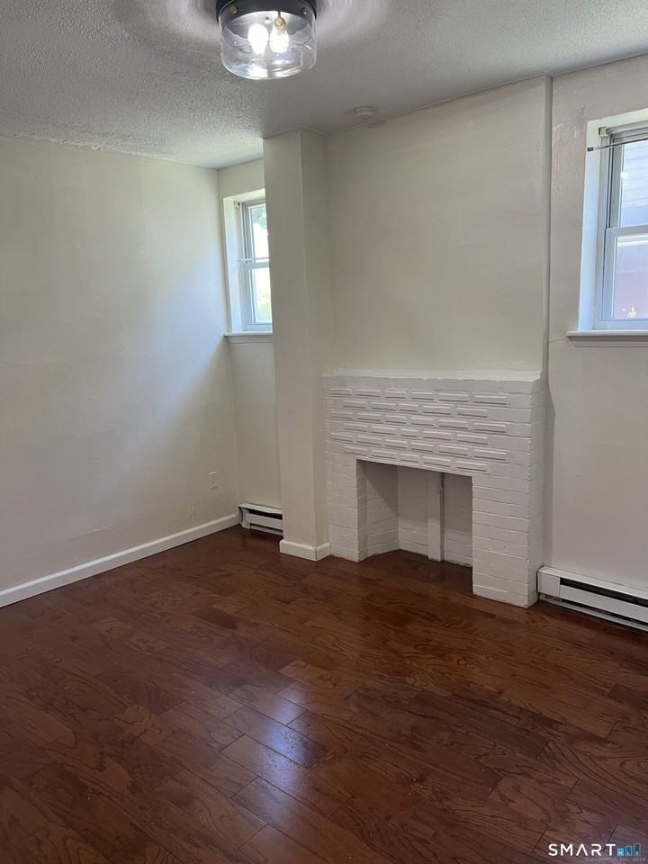 97 Green St Apt 1 - Photo 4 of 7