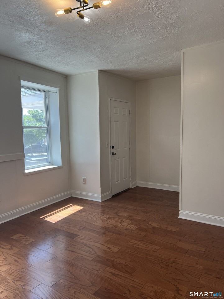 97 Green St Apt 1 - Photo 5 of 7