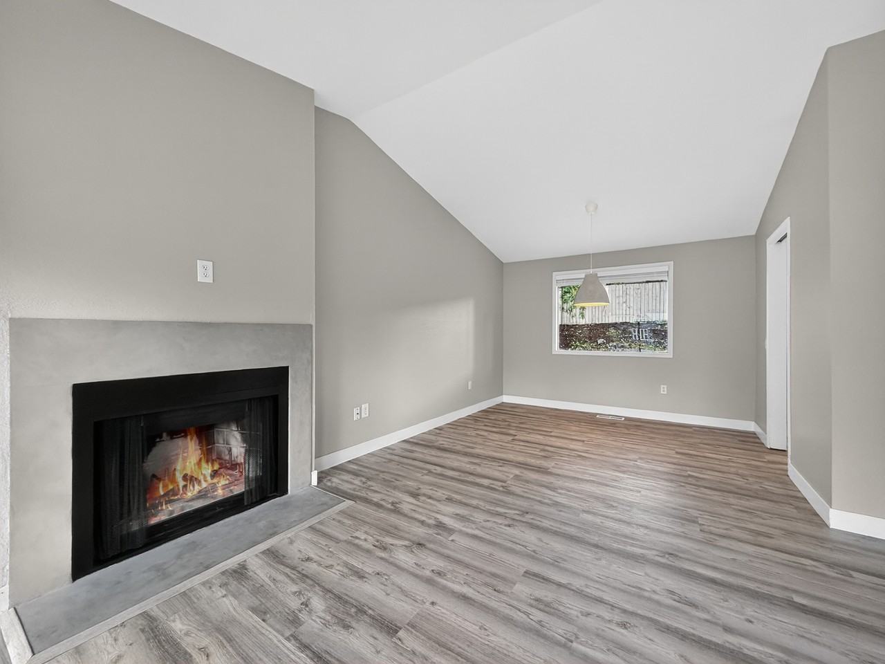 11706 Ne 98th St #1 - Photo 5 of 26