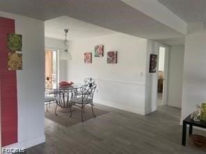 12620 Kenwood Ln Apt D - Photo 5 of 19