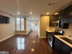 723 Sansom St #4B - Photo 1 of 1