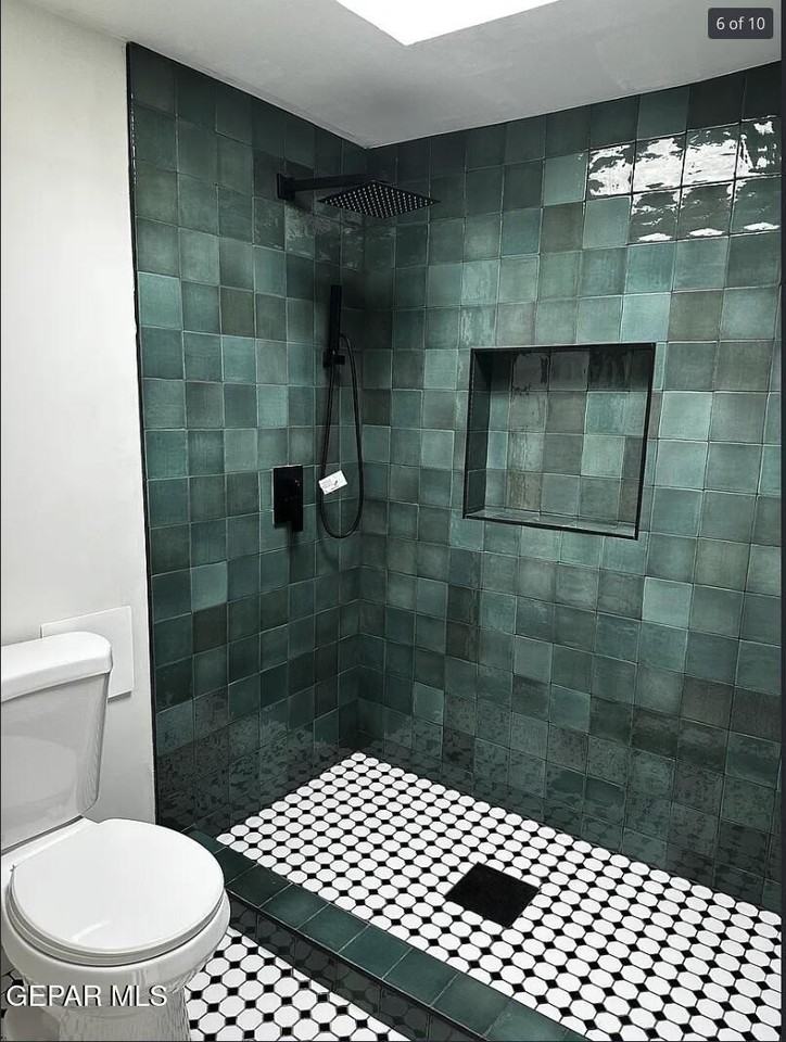 2721 Sacramento Ave - Photo 5 of 8