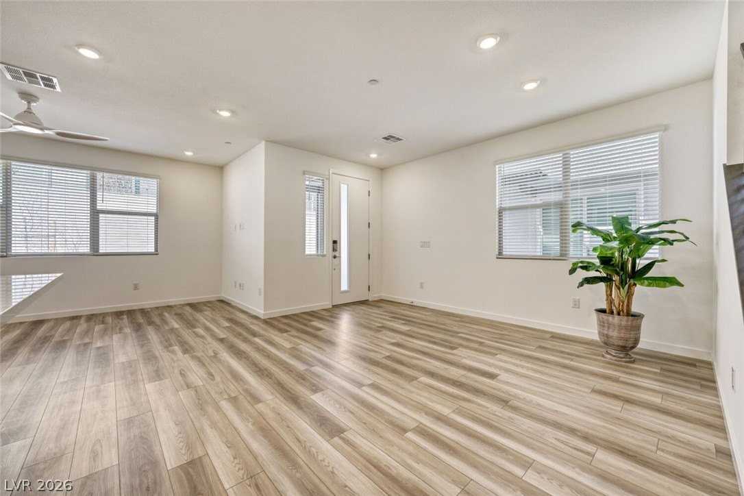 1509 Melodic Lark Dr - Photo 3 of 27