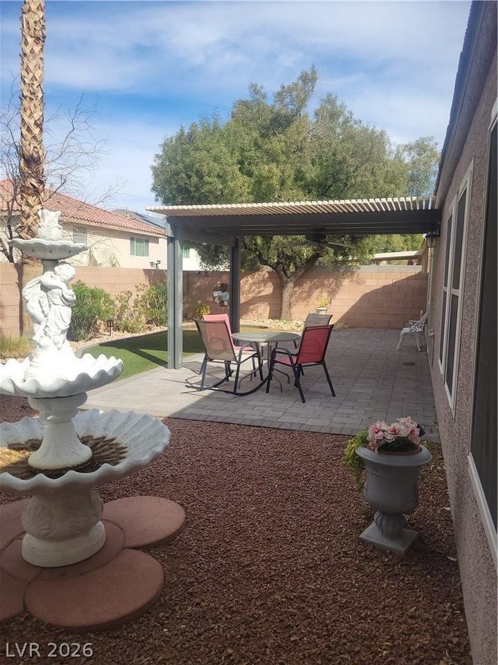 2726 Peekskill Ave - Photo 2 of 15