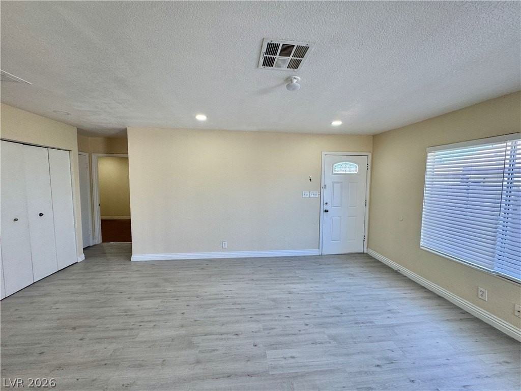 4356 Bramblewood St - Photo 4 of 26