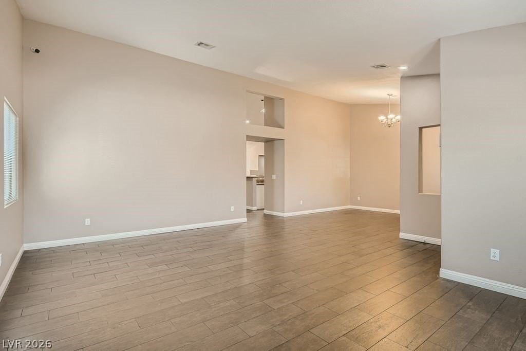 8909 Big Plantation Ave - Photo 6 of 33