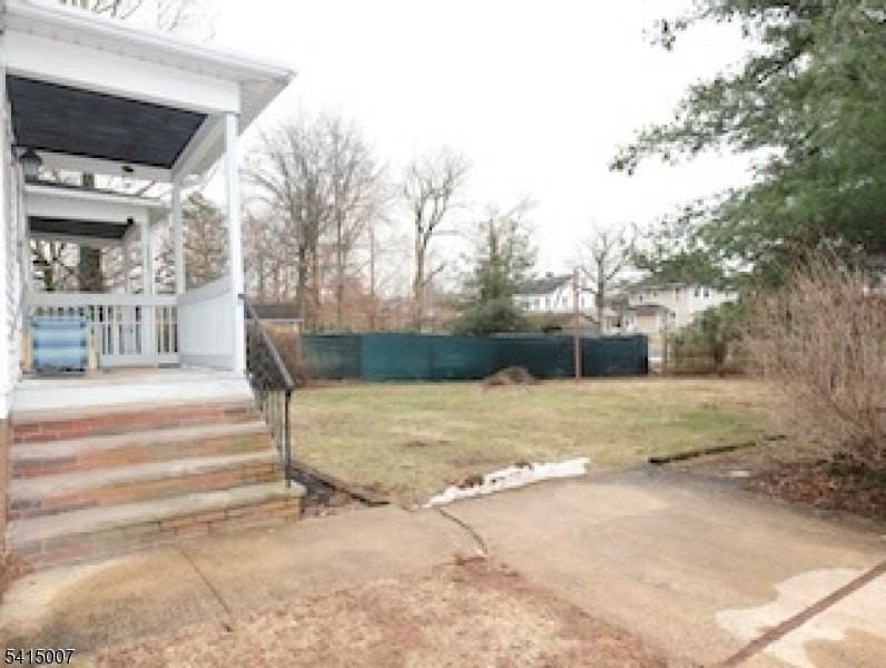 2 Grant Ave - Photo 6 of 9