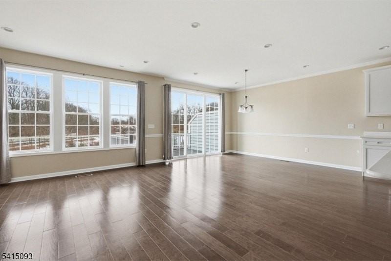 16 Lee Dr - Photo 2 of 26