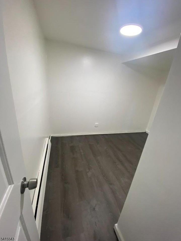 61 Highland St - Photo 5 of 13