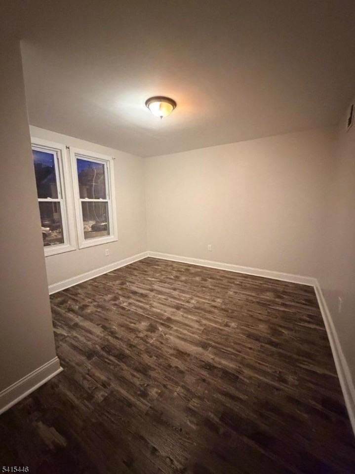 469 Alden St #2 - Photo 3 of 4