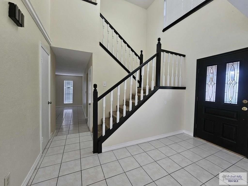 729 Winddrift St - Photo 2 of 22