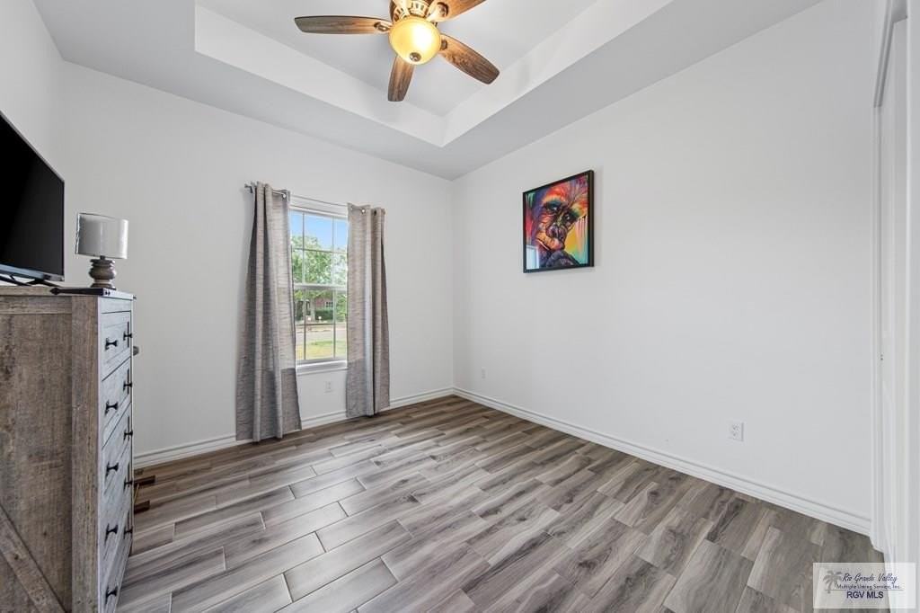 1722 Bush St - Photo 3 of 20