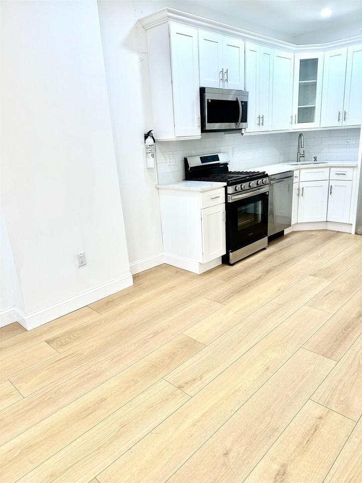 282 North St #2 - Photo 5 of 19