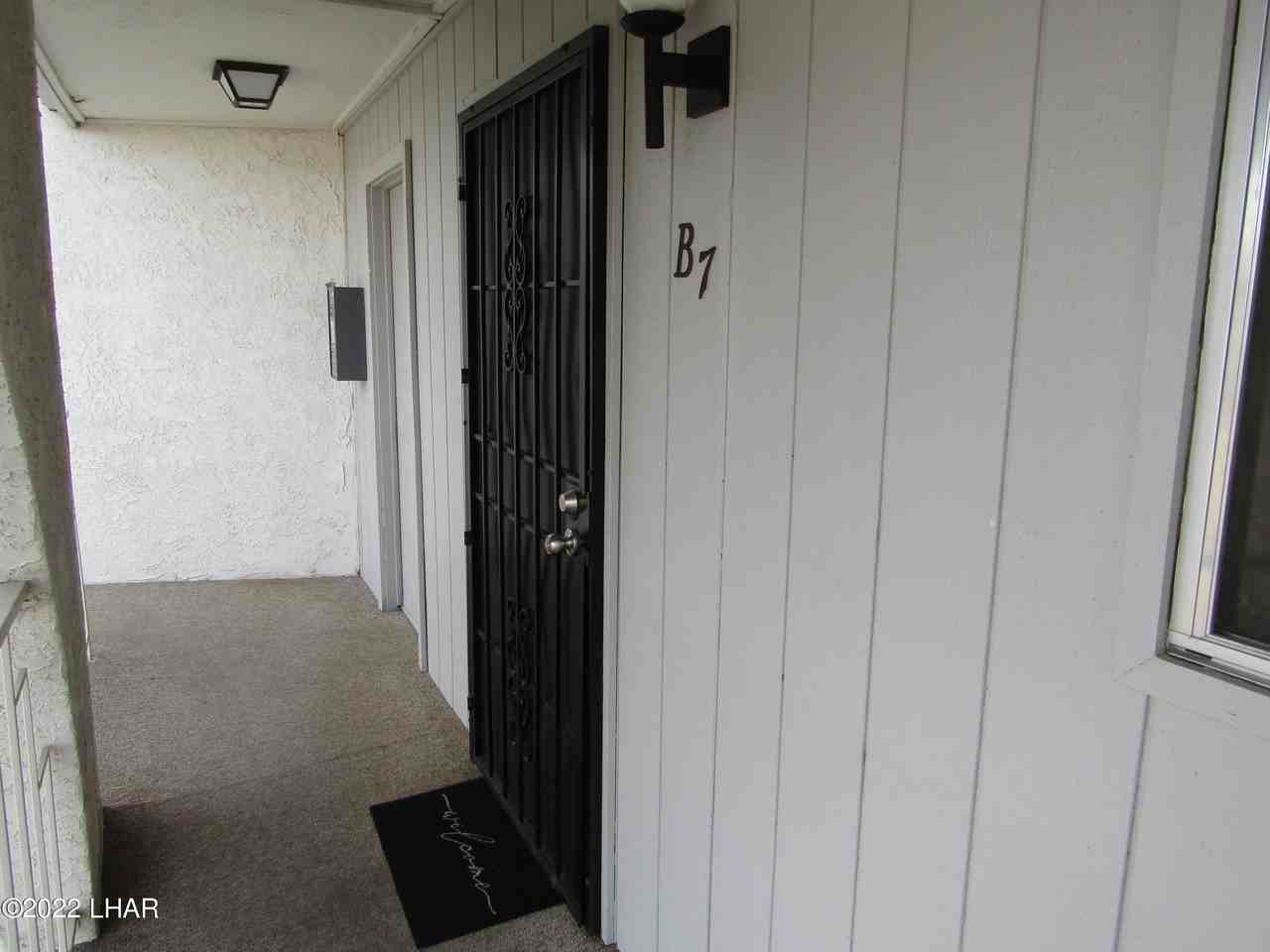 1720 Bahama Ave #B7 - Photo 2 of 27