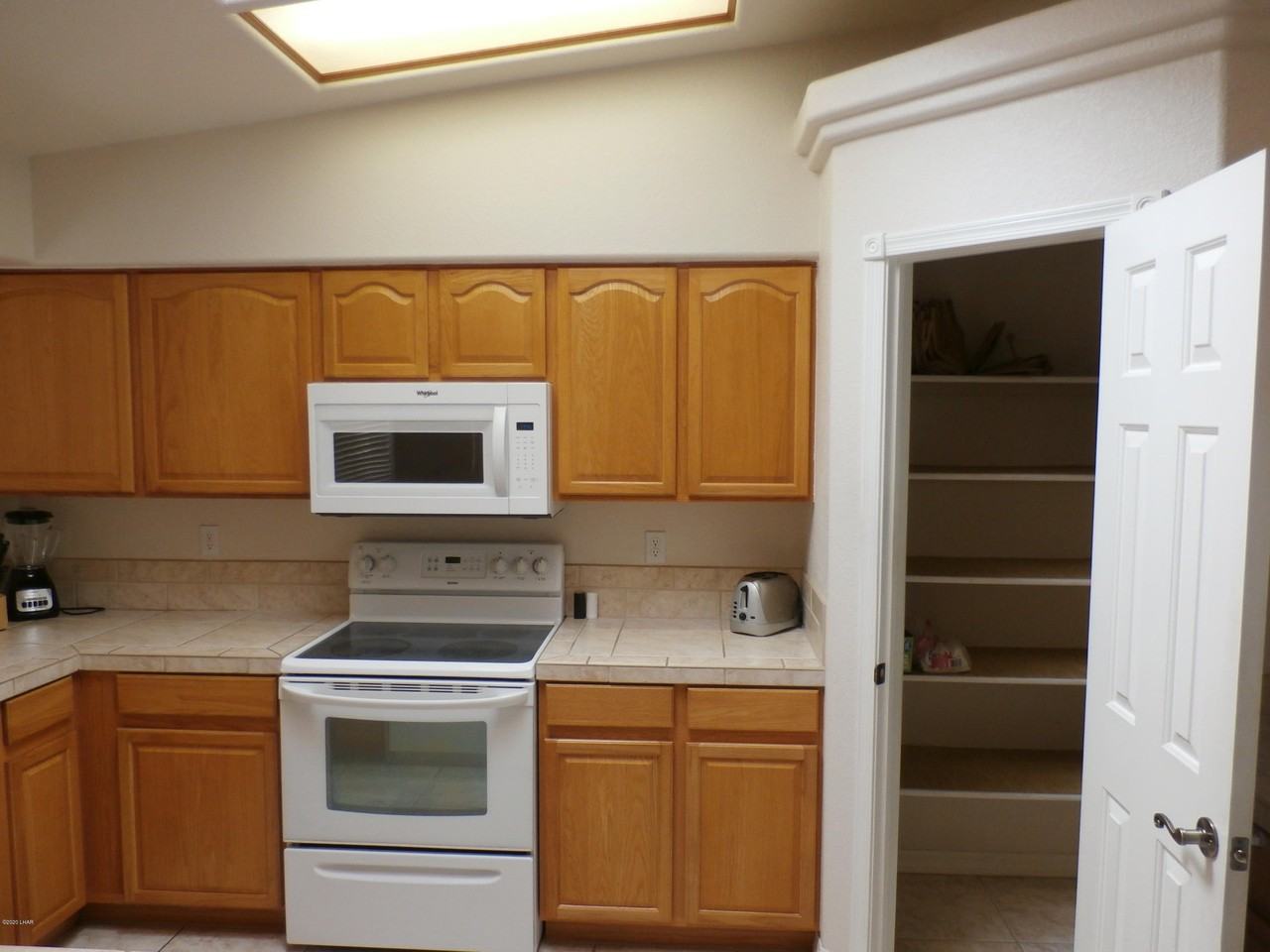 3174 El Dorado Ave N - Photo 7 of 26