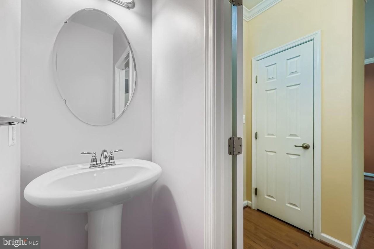 346 Paladium Ct - Photo 7 of 13