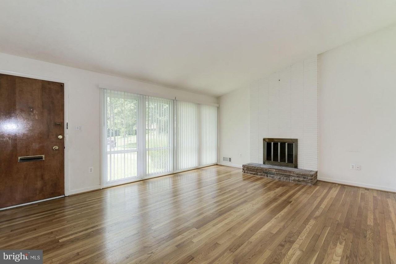 6520 Lone Oak Ct - Photo 2 of 30