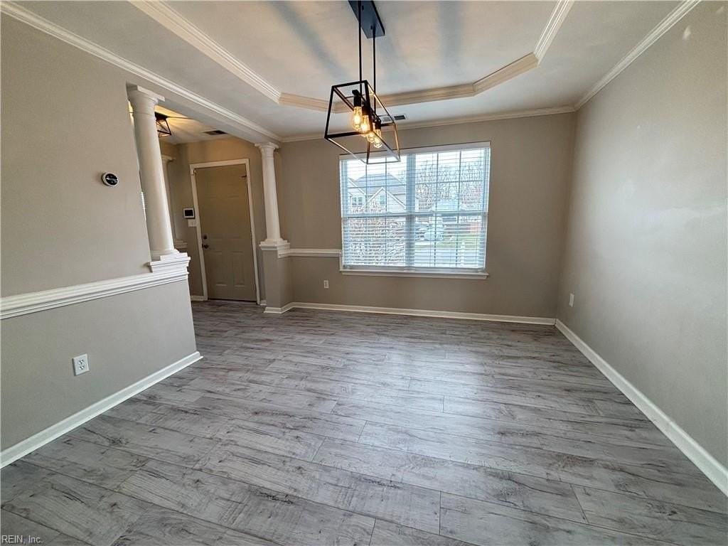 304 Crown Arch - Photo 5 of 36