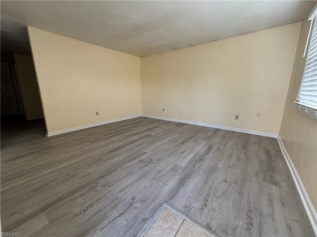 908 Dixie Dr - Photo 2 of 17