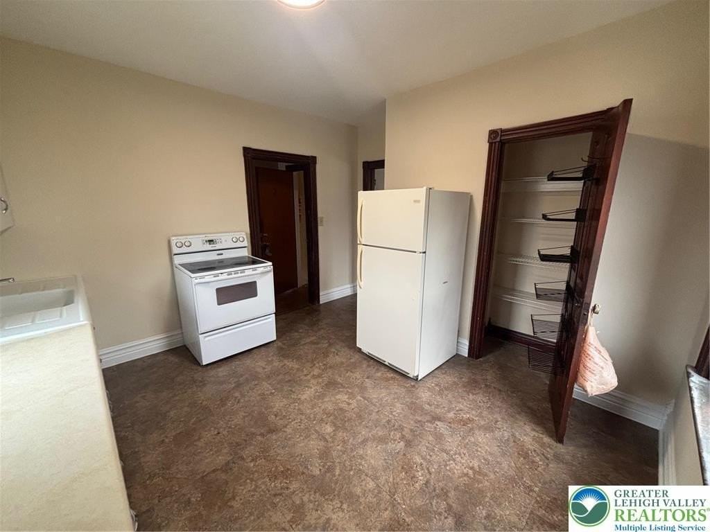 Dorney Ave - Photo 4 of 8