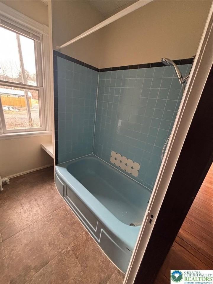 Dorney Ave - Photo 6 of 8