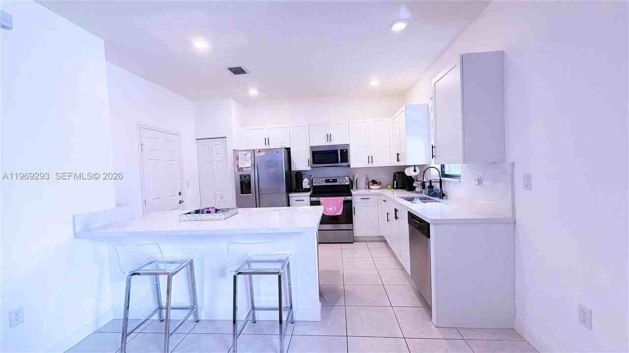 3264 W 100th Ter #3264 - Photo 6 of 26