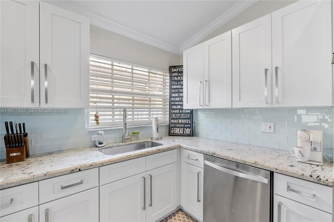 2365 Nw 137th Ter - Photo 6 of 31