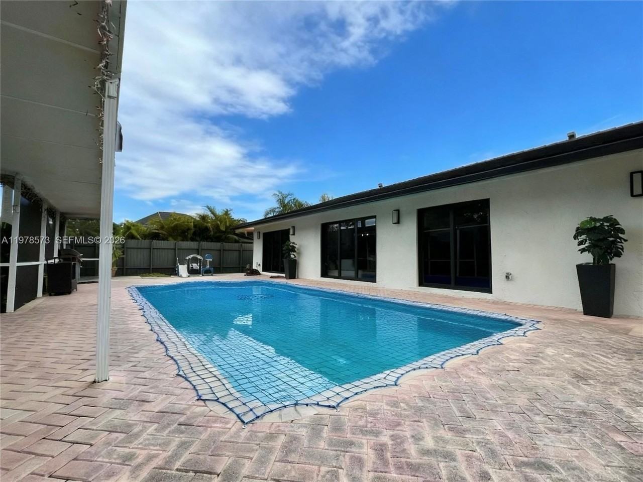 11104 Sw 139th Ct #0 - Photo 4 of 50