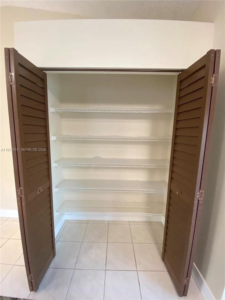 611 Nw 208th Cir #611 - Photo 7 of 23