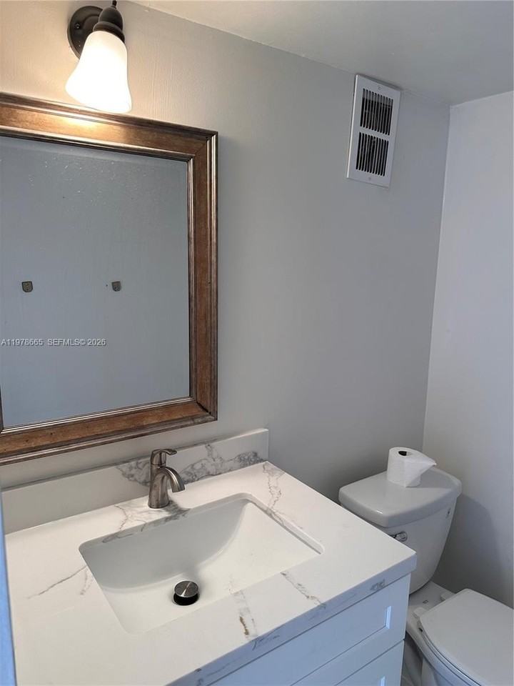 8440 Sw 154th Circle Ct #302 - Photo 6 of 31