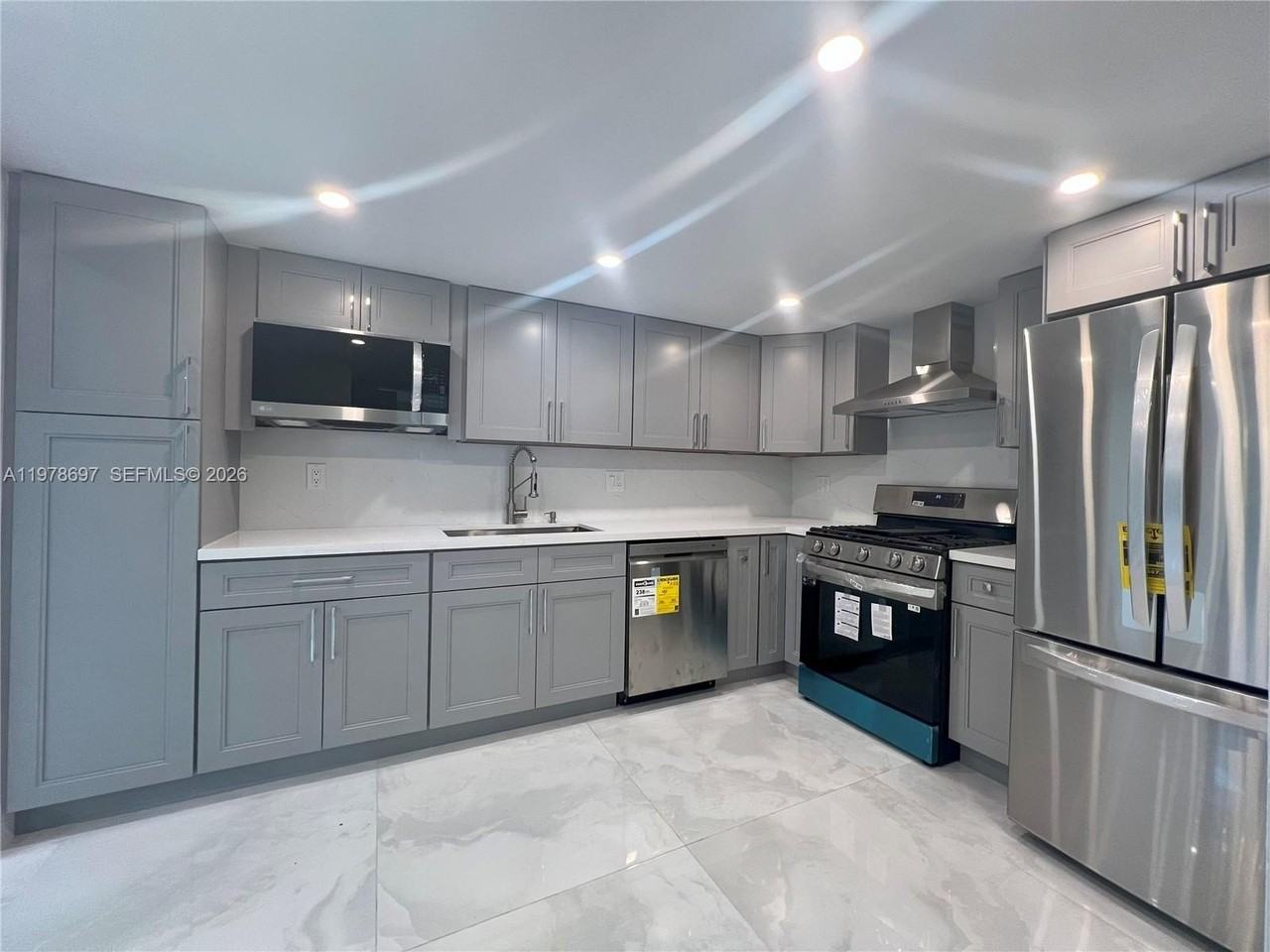 6435 Sw 116th Pl #H - Photo 5 of 41