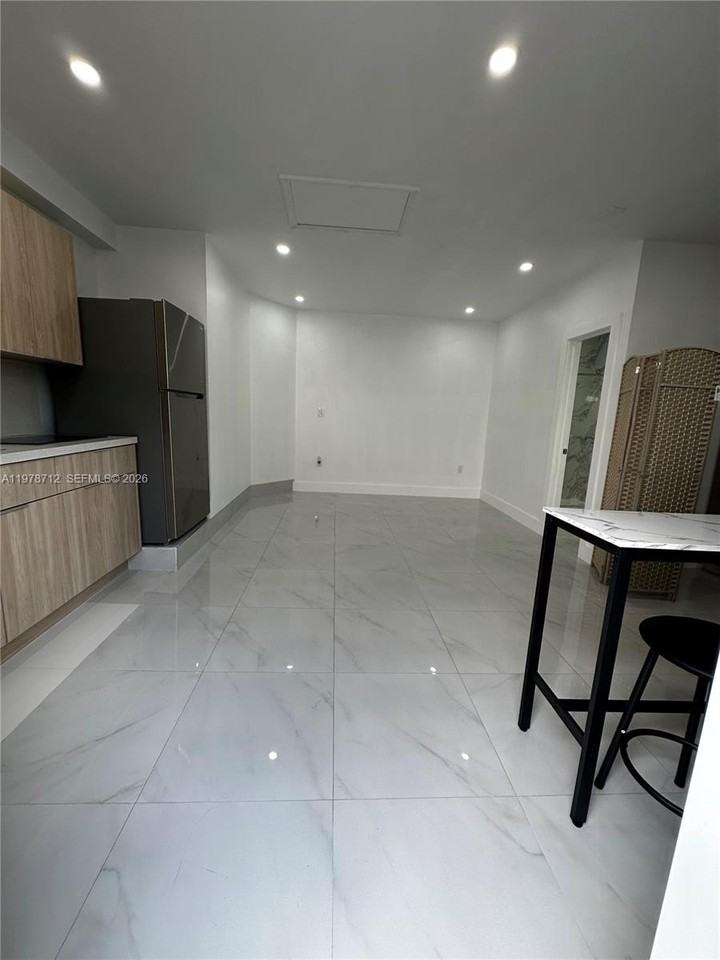 3863 Sw 145th Ave #0 - Photo 5 of 18