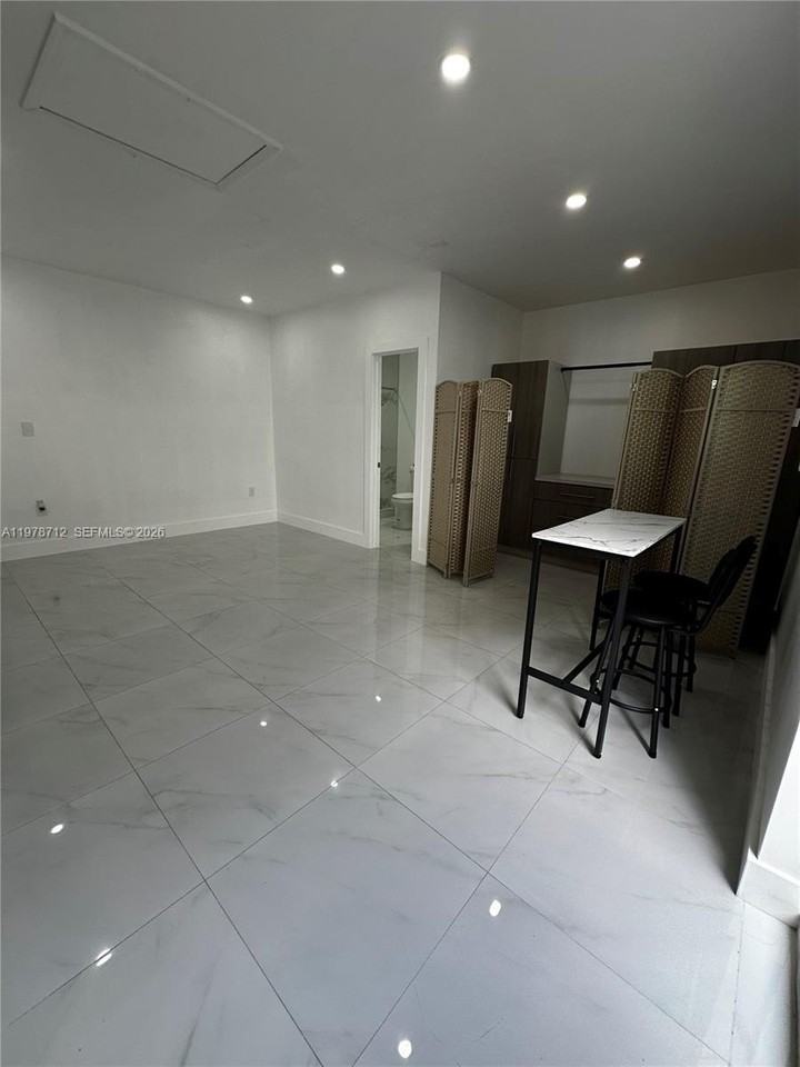 3863 Sw 145th Ave #0 - Photo 6 of 18