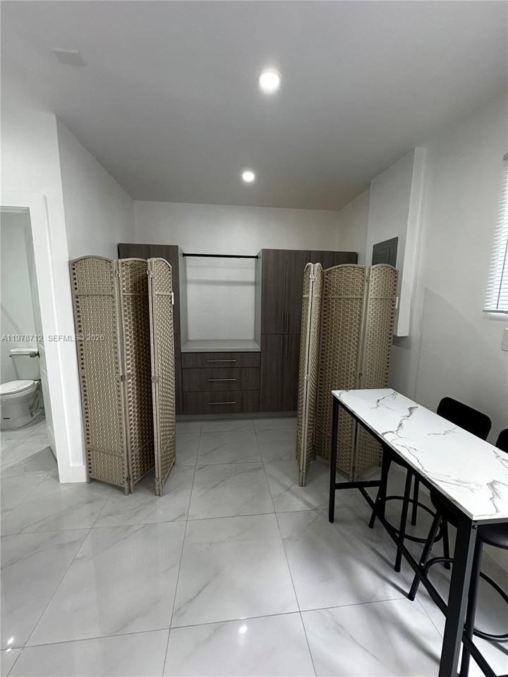 3863 Sw 145th Ave #0 - Photo 7 of 18