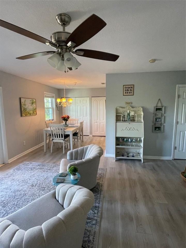 249 Pompano Dr Se #D - Photo 7 of 37